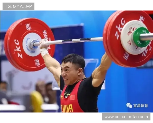 举重少年颠勺式举重成热点