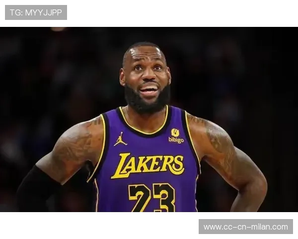 詹姆斯在讲座中谈如何培养领导力,内容被学校采用 詹姆斯在讲座中谈如何培养领导力,内容被学校采用