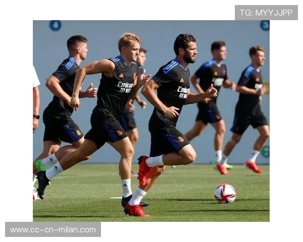 皇马在训练中加入心理比赛模拟,球员抗压能力稳步提升 皇马在训练中加入心理比赛模拟,球员抗压能力稳步提升