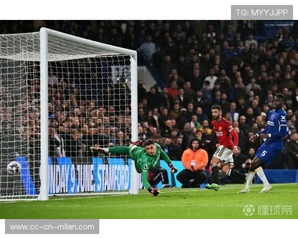 曼联禁区内转身射门瞬间完成 曼联禁区内转身射门瞬间完成